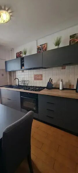 Victoriei, Banu Manta, apartament cu 2 camere.